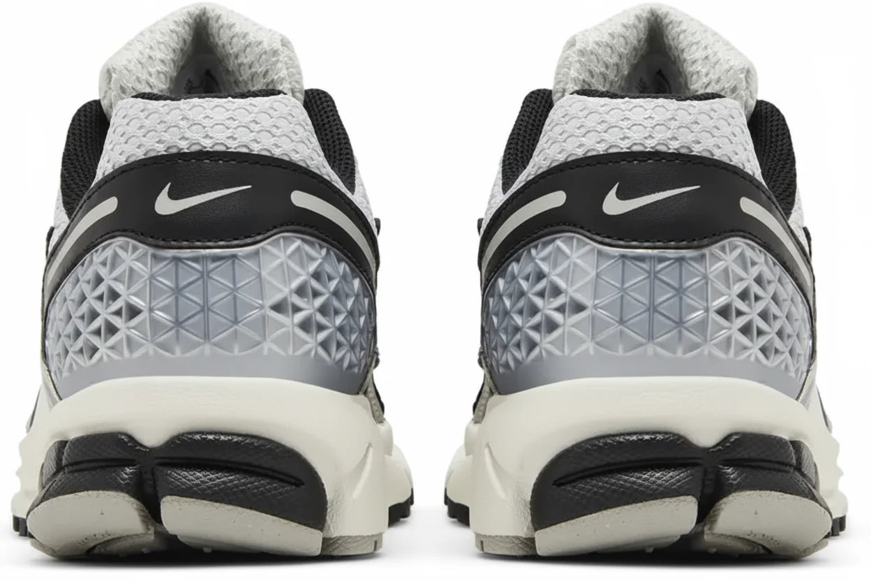 Wmns Air Zoom Vomero 5 'Photon Dust Black'
