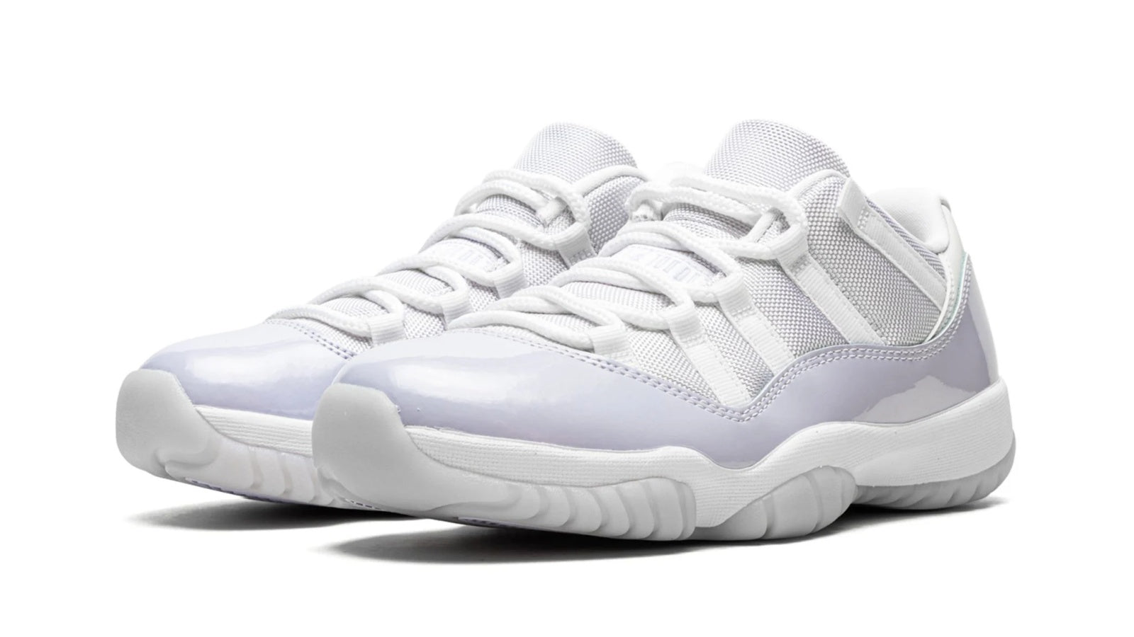 AIR JORDAN 11 LOW WMNS "Pure Violet"