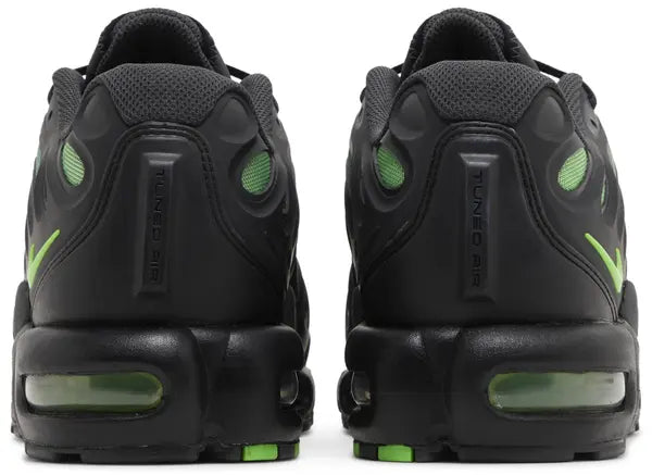 Air Max Plus Drift 'Black Green Strike'