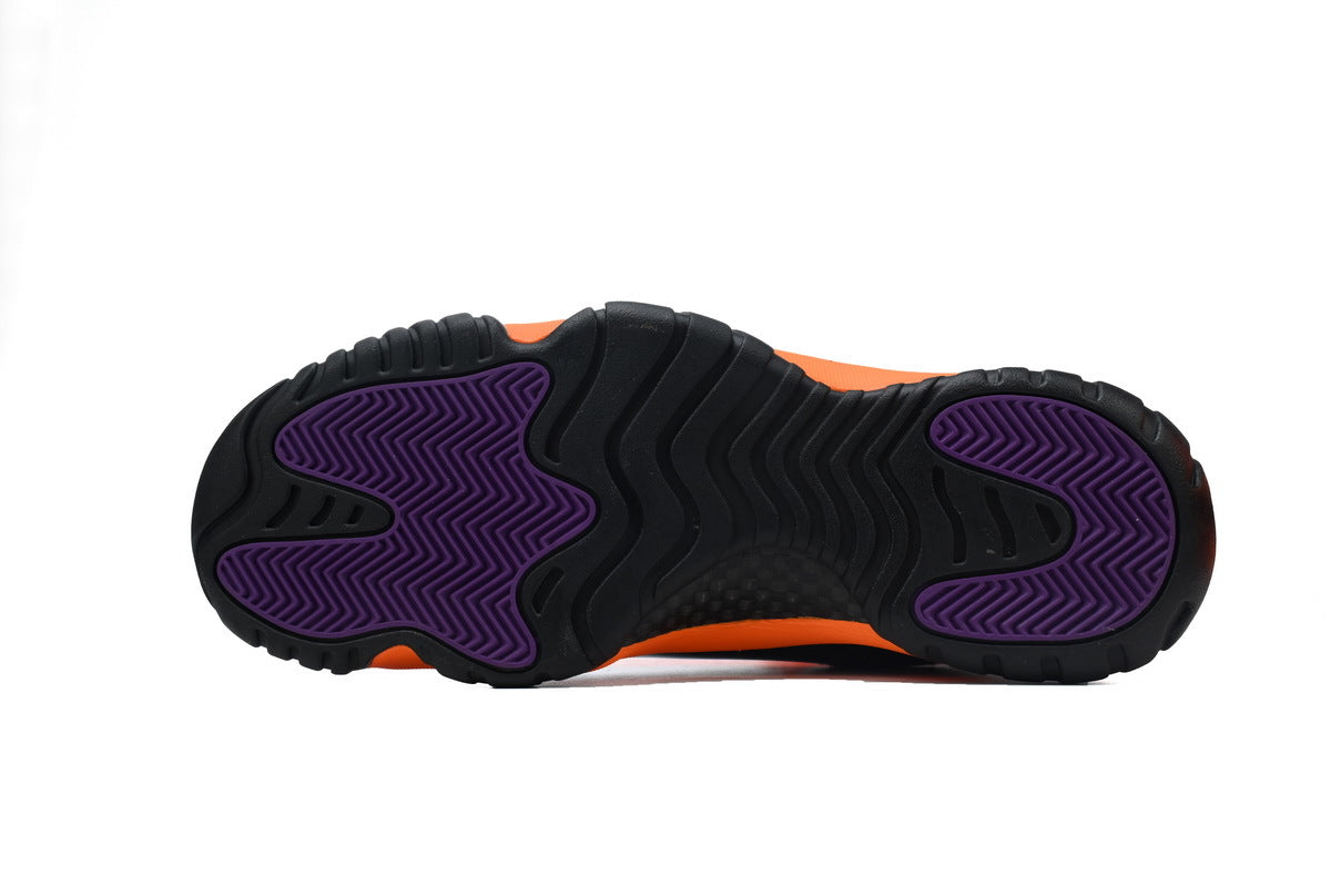 Air Jordan 11 Retro "Black Orange”