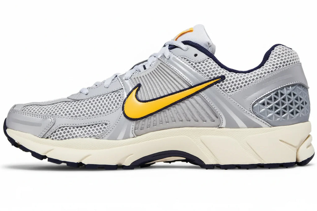 Air Zoom Vomero 5 'Platinum Laser Orange