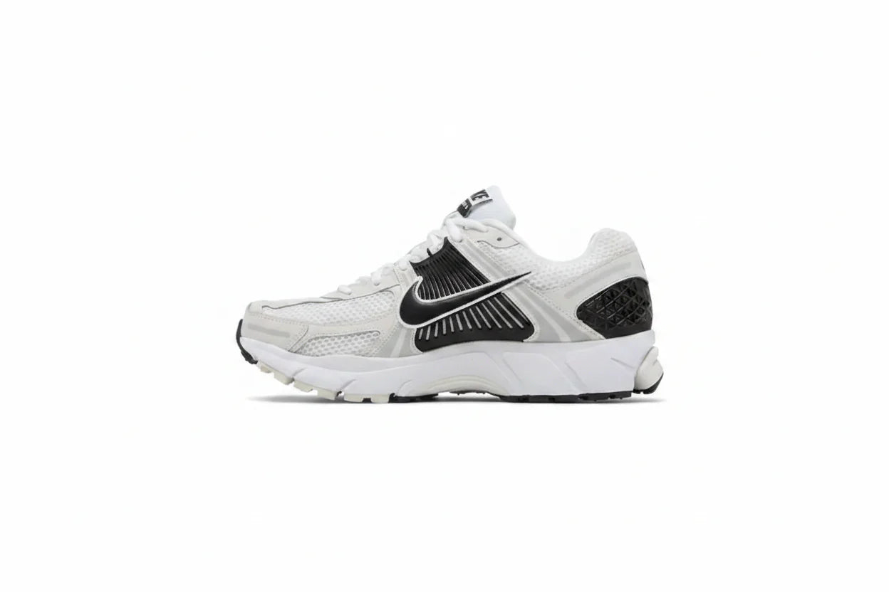 Air Zoom Vomero 5 'White Black'