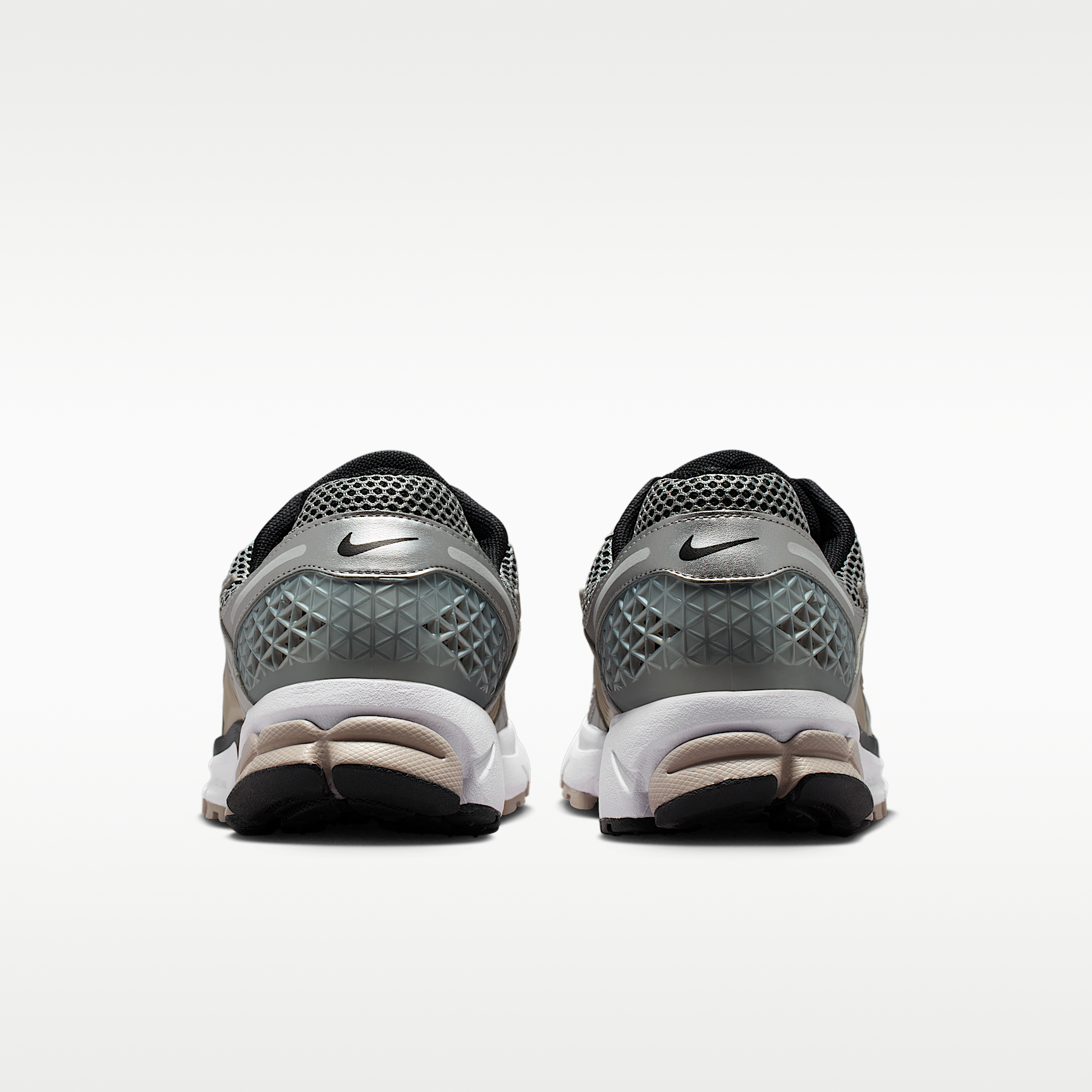 Zoom Vomero 5 Metallic Silver College Grey
