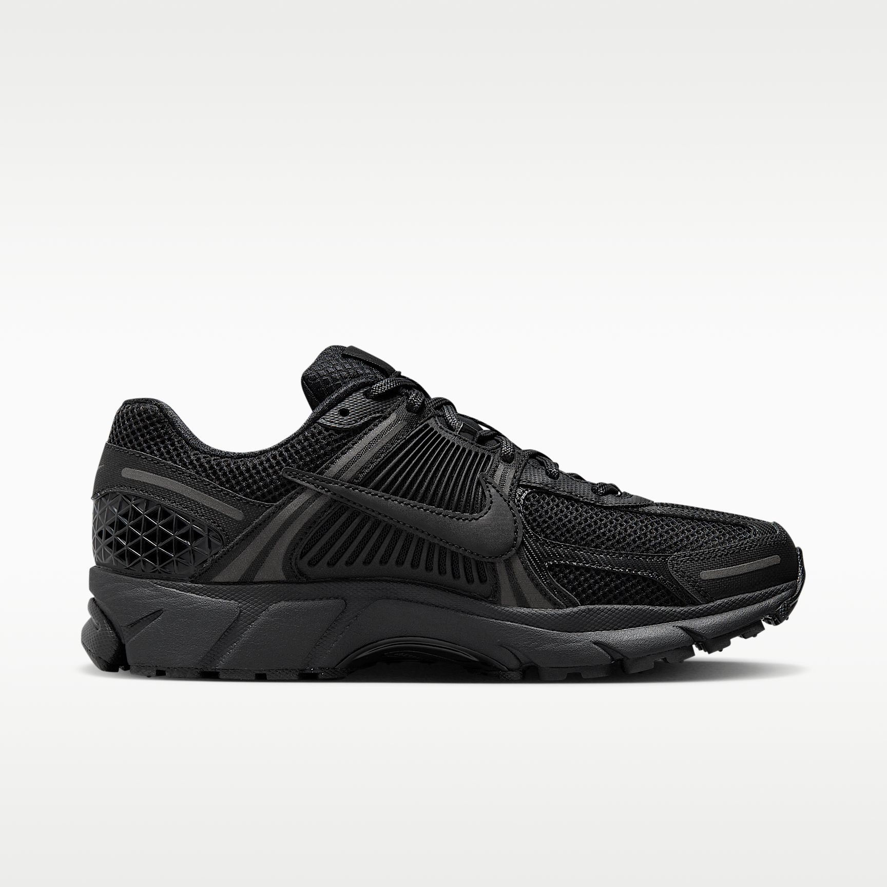 Zoom Vomero 5 Triple Black/Iron Grey/Chrome