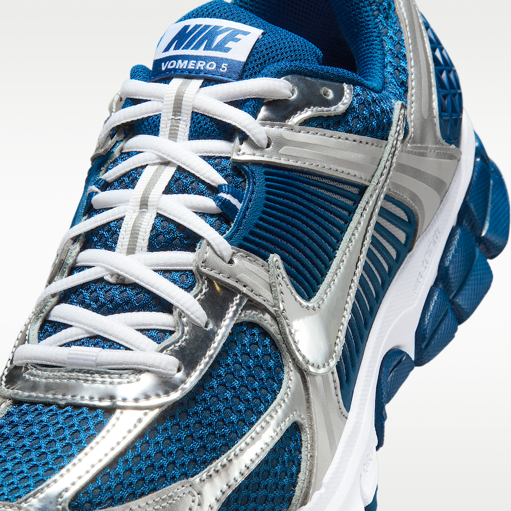 Zoom Vomero 5 Court Blue/White/Metallic Silver