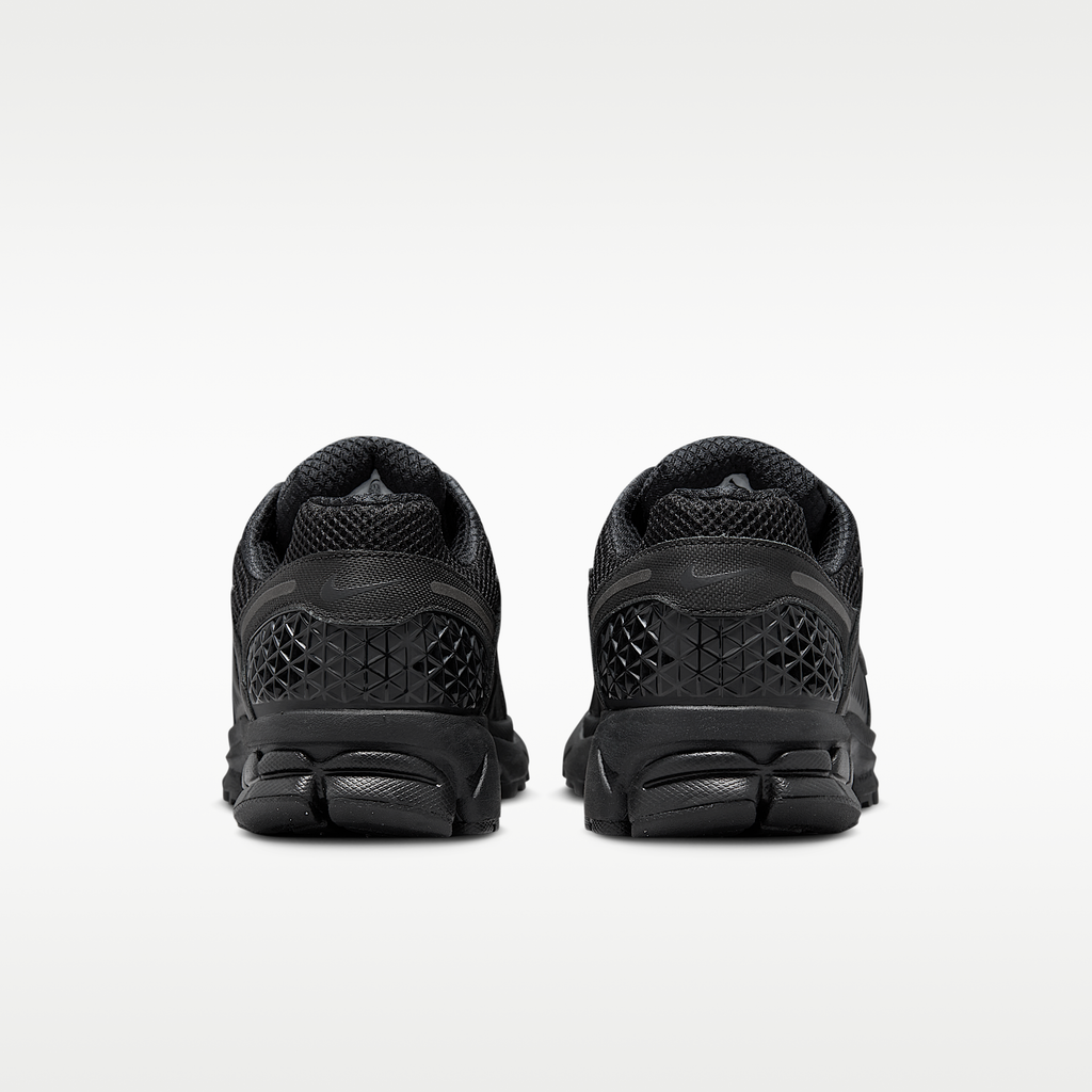 Zoom Vomero 5 Triple Black/Iron Grey/Chrome