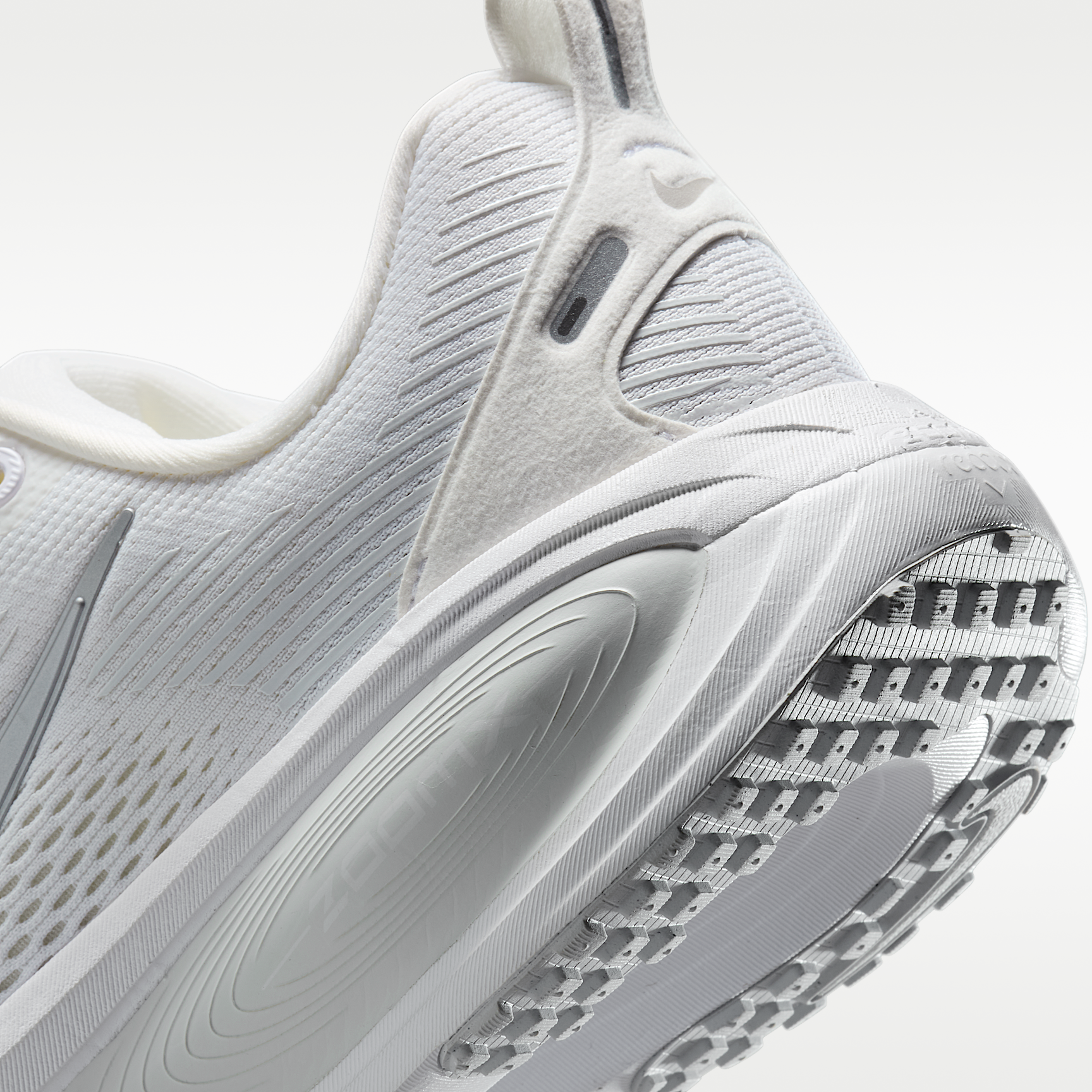 Vomero 18 Women's Road Running Shoes