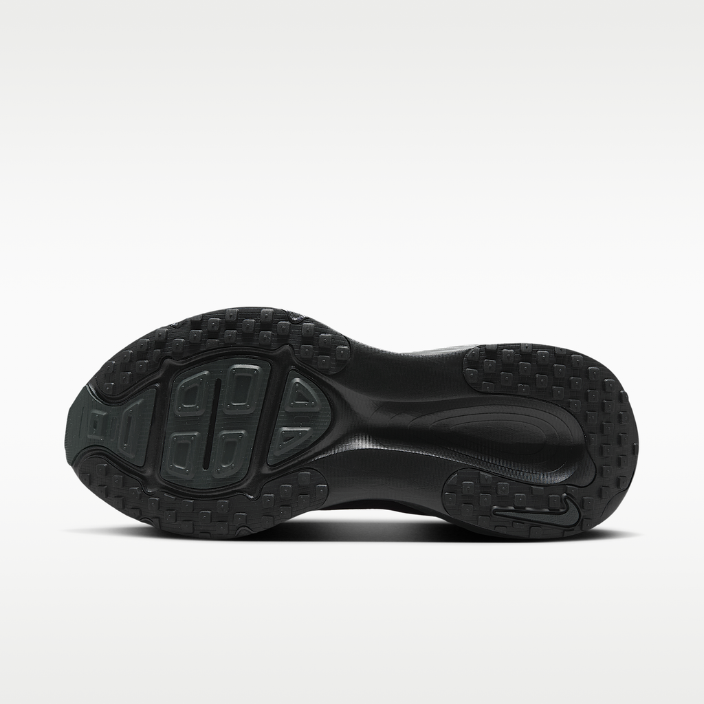 Zoom Vomero 18 'Triple Black'