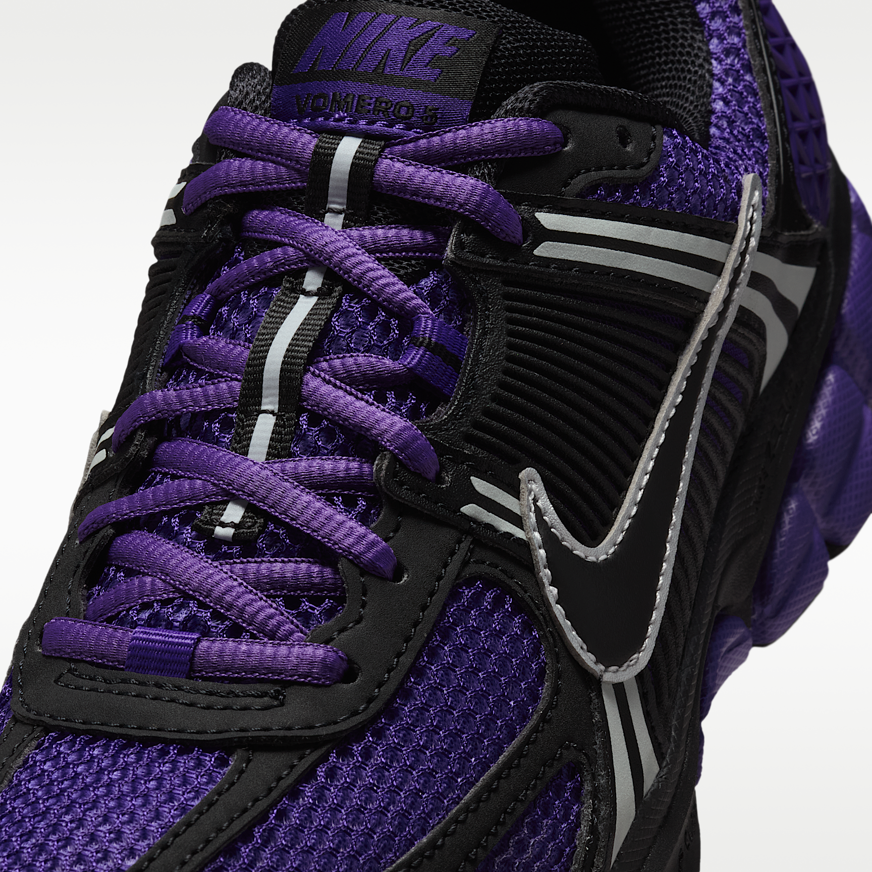 Zoom Vomero 5 Black Vivid Purple